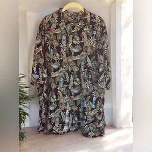Van Heusen washable rayon Hawaiian shirt with beer/cocktail motif size XXL